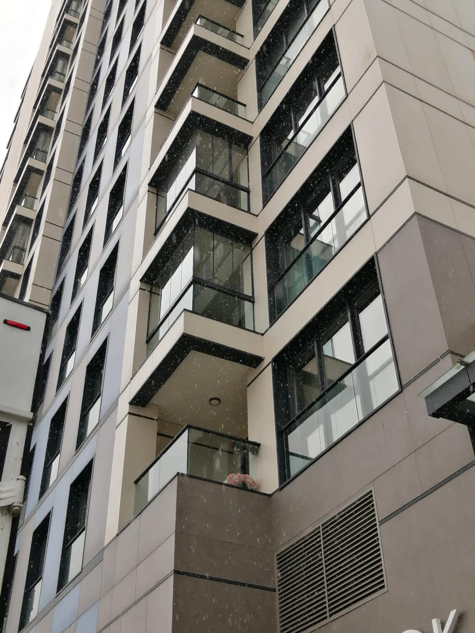 Cam Balkon Erkan Bey
